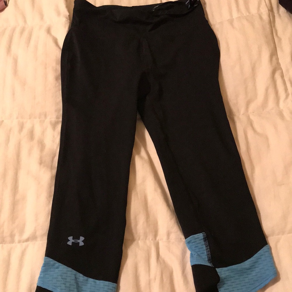 Worn ONCE! Under Armour Capris Navy/ Sky Blue XS